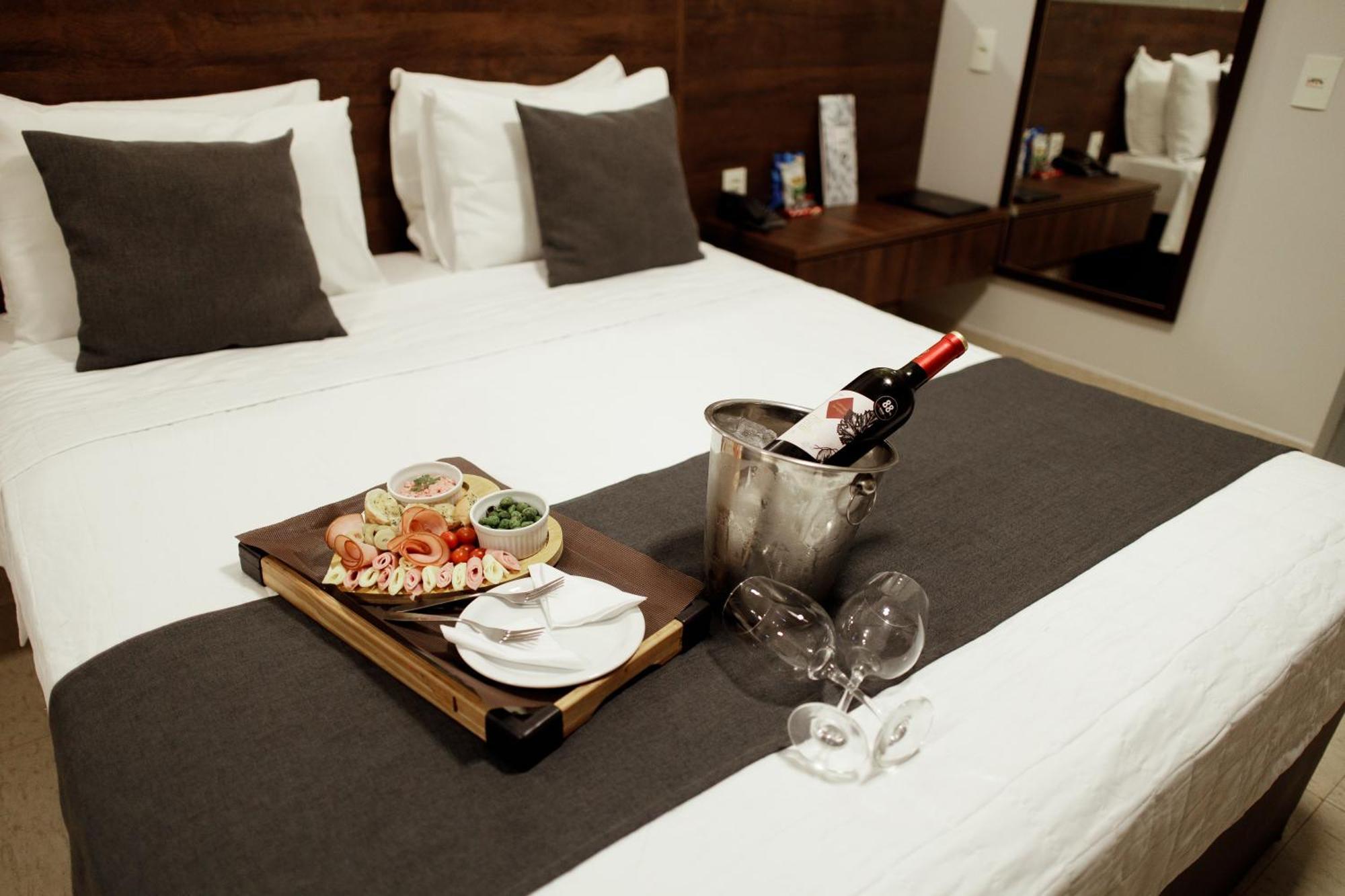 Roma Hotel By H Hoteis - Airport Brasília Extérieur photo